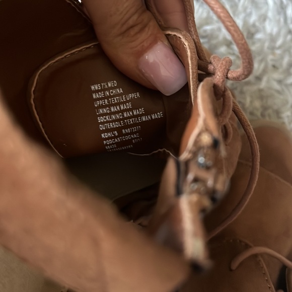 Brand new - Never worn Womans 7 1/2 open toe wedge heels - Picture 4 of 4